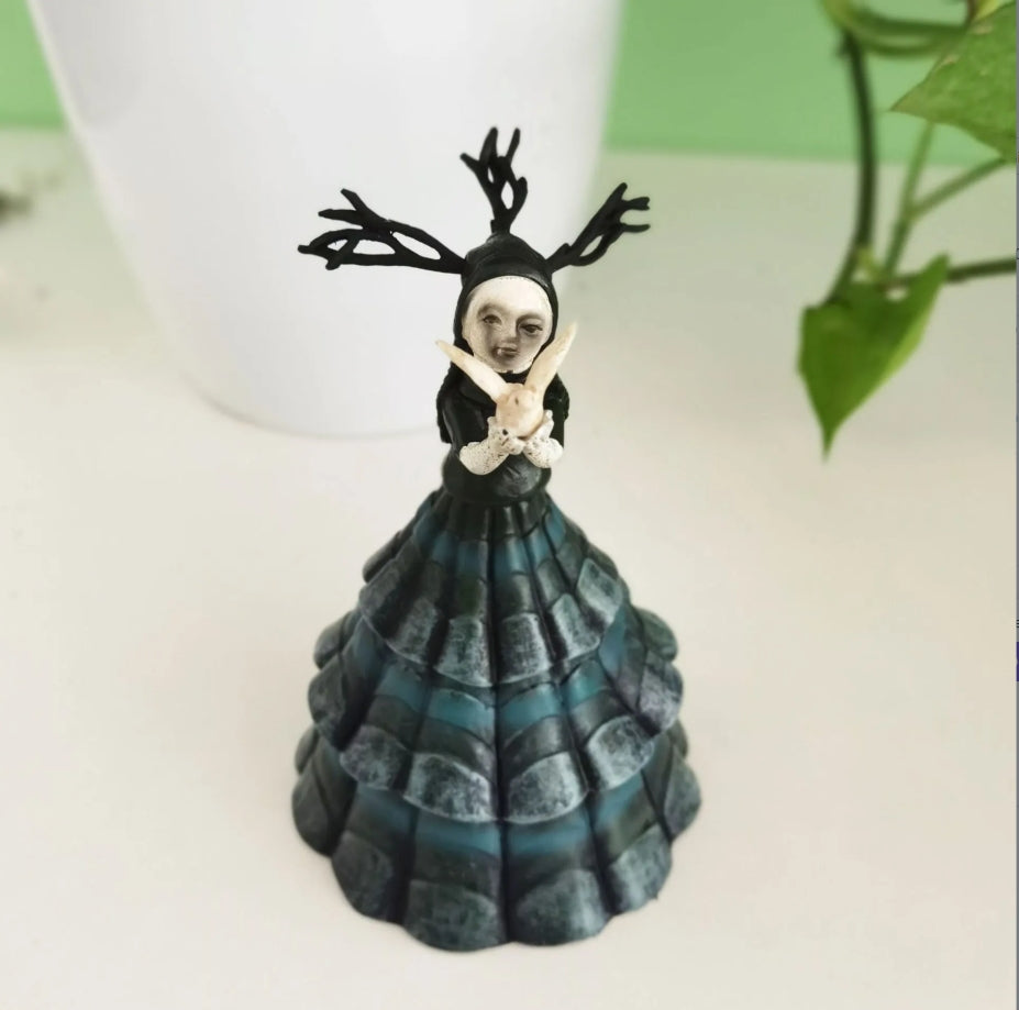 Halloween Witch Resin Garden Décor — Handcrafted Seasonal Sculpture